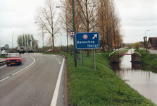 847736 Afbeelding van het richtingbord 'Benschop (dorp)' bij de afslag in het Boveneind Zuidzijde richting ...